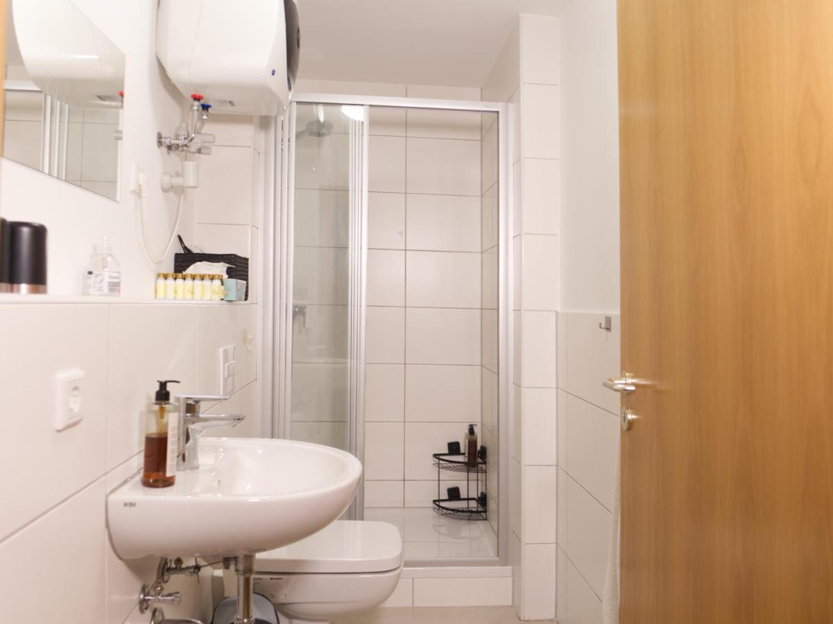 Bohnapartments Elisa: Cozy 3-Bedroom with Free Parking Erfurt Exterior photo